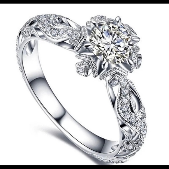 White Sapphire Full Star SNOWFLAKE 0.8 ctw Solitaire Engagement Ring - Picture 1 of 15